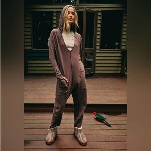 NWT Free People Movement Hot Shot Long-Sleeve Hooded Onesie Sz Medium